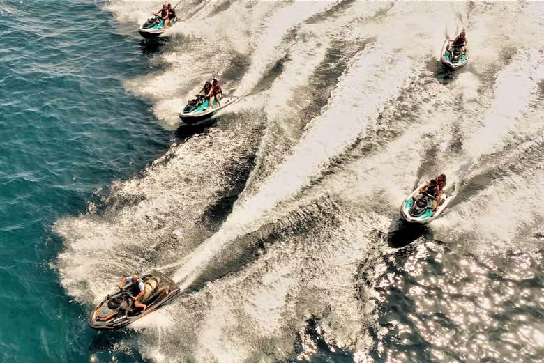 Surcando las aguas de la bahía de Palma