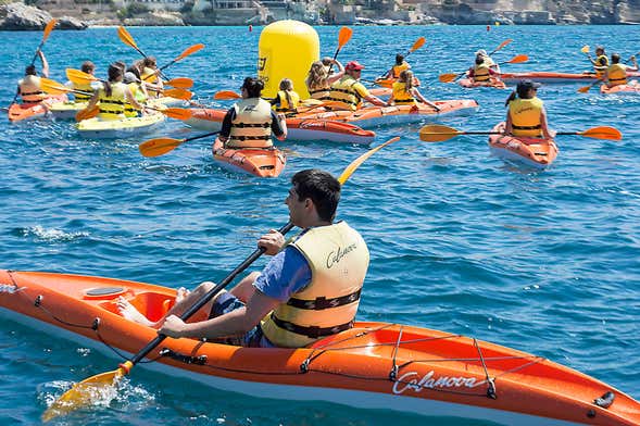 Tour en kayak por Cala Mayor desde Cala Nova