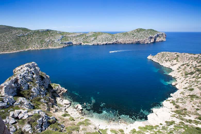 Vistas de la entrada de la bahía de Cabrera