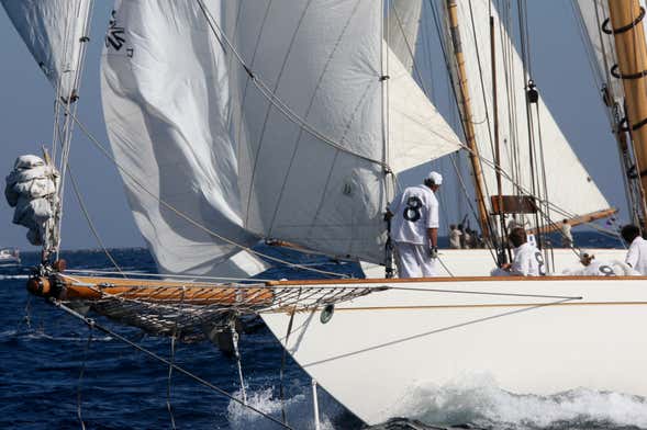 Paseo en velero por la bahía de Palma