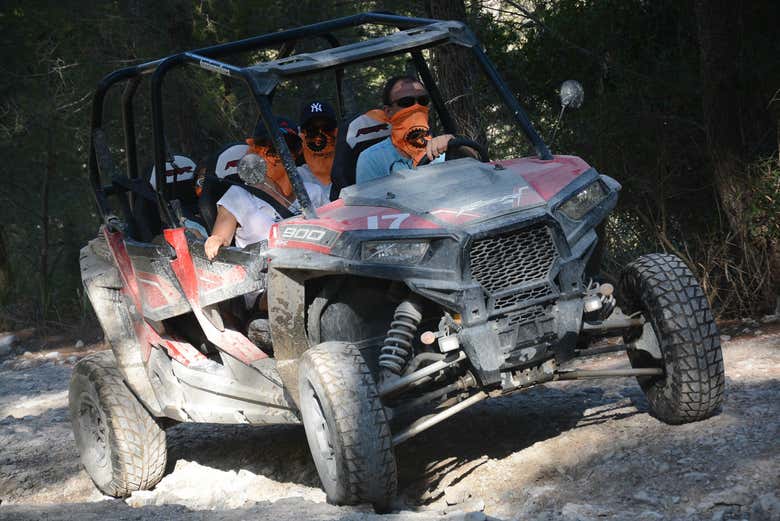 Disfrutando del tour en buggy por el este de Mallorca